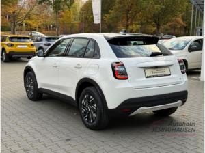 Fiat 600e Red+Rückfahrkam.+LED+Sitzheiz.+Navi Digitales Cockpit Soundsystem LED Apple CarPlay