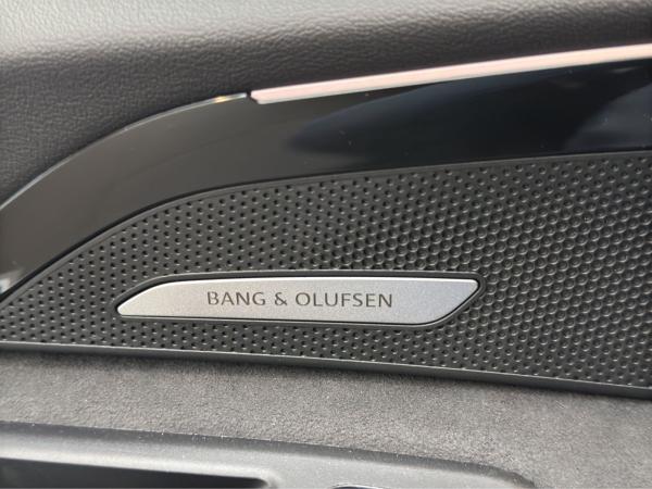 Audi Q5 SUV TDI quattro S tronic+HEAD-UP+PANO+TECH PRO