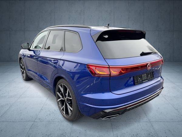 Volkswagen Touareg R-Line 3.0 TDI AHK/Pano/360/HuD/22"/HDMatrix/Assist