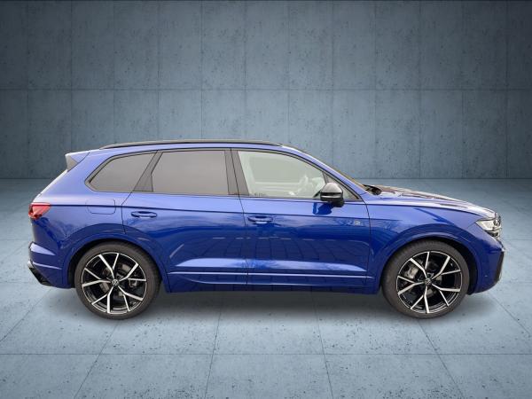 Volkswagen Touareg R-Line 3.0 TDI AHK/Pano/360/HuD/22"/HDMatrix/Assist