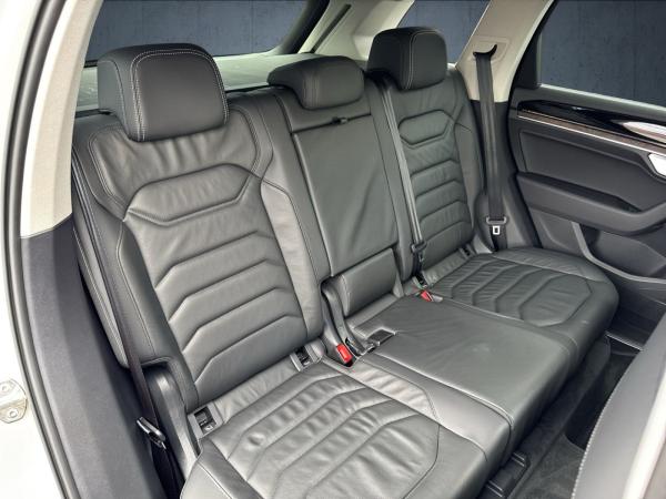 Volkswagen Touareg Elegance 3.0 TDI 4M AHK/Luft/HDMatrix/IQ/Assist