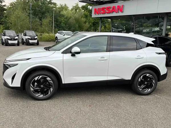 Nissan Qashqai N-Connecta 1.3DIG-T Xtronic Head Up Navi