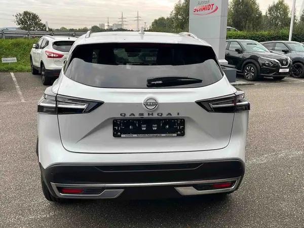 Nissan Qashqai N-Connecta 1.3DIG-T Xtronic Head Up Navi