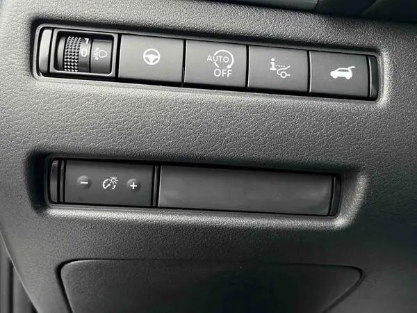 Nissan Qashqai N-Connecta 1.3DIG-T Xtronic Head Up Navi