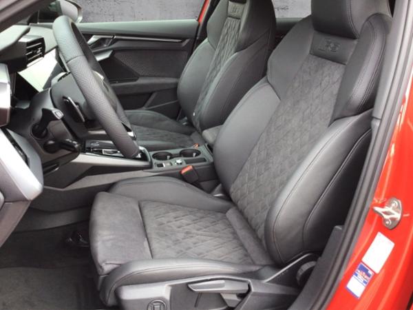 Audi RS3 Sportback 2.5 TFSI quattro 5JG/SONOS/MATRIX