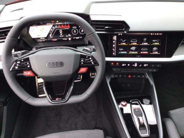 Audi RS3 Sportback 2.5 TFSI quattro 5JG/SONOS/MATRIX