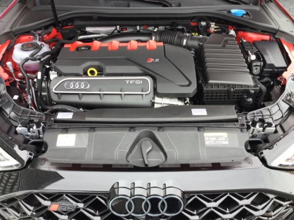 Audi RS3 Sportback 2.5 TFSI quattro 5JG/SONOS/MATRIX