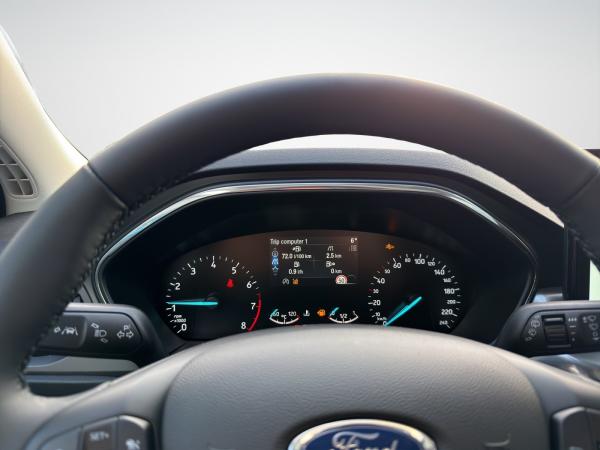 Ford Focus Turnier Titanium Edition -Pano,ACC-