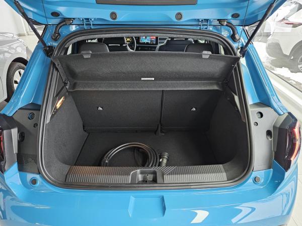 Nissan Micra MICRA ADVANCE, 40 kWh, 90 kW (122 PS) inkl. Winterpaket