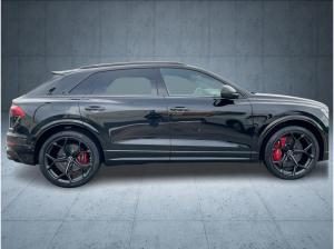 Audi RS Q8 SUV performance tiptr Vmax305 PANO Laser 23