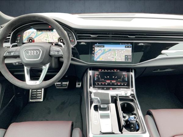 Audi RS Q8 SUV performance tiptr. FwpAdv Vmax305 23