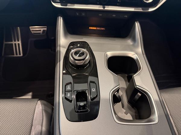 Lexus RZ 550e DIRECT4 F Sport 2xKlima 360 4xSHZ