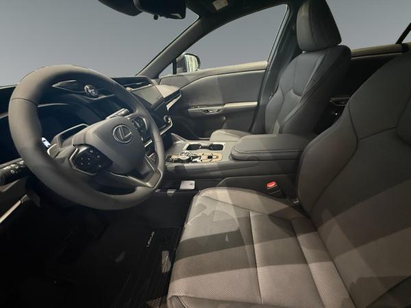 Lexus RZ 350e FWD Executive 2xKlima 360 ACC AUT