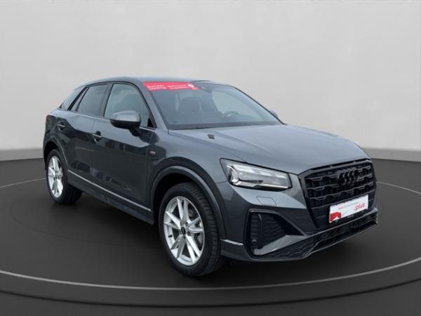 Audi Q2 35 TFSI S-LINE+AHK+MATRIX+NAVI