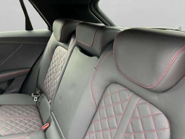 Audi Q2 35 TFSI S-LINE+AHK+MATRIX+NAVI