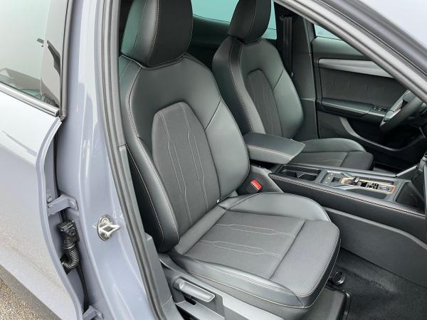 Cupra Formentor 1.5 eTSI DSG LED RFK ACC CarPlay