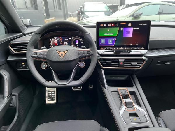Cupra Formentor 1.5 eTSI DSG LED RFK ACC CarPlay