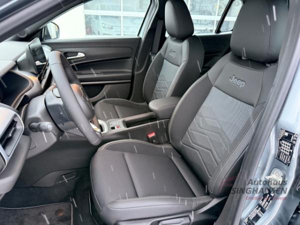 Jeep Avenger E !!! Nur mit 3000 E-Förderung als Anzahlung !!! Altitude+Rückfahrkam.+Keyless+Klimaaut.+Sitzheiz.