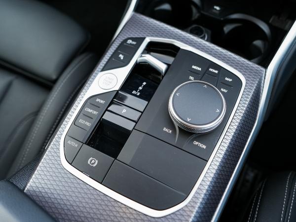 BMW 330 d xDrive M-Sport Touring AHK PANO ACC AdLED KoZg LNP: 78.440,00 € inkl. MwSt.