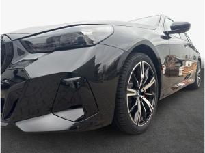 BMW 540 540d xDrive Touring Aut. , 5-türig (Diesel)