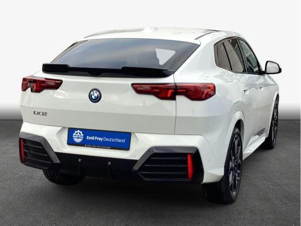 BMW iX2 xDrive30 , 5-türig (Strom)
