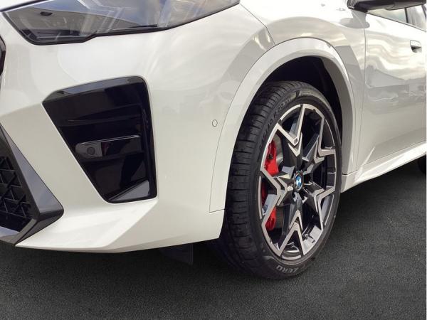 BMW iX2 xDrive30 , 5-türig (Strom)