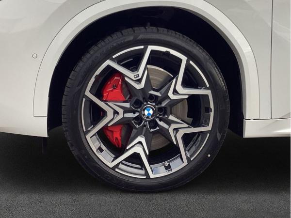 BMW iX2 xDrive30 , 5-türig (Strom)