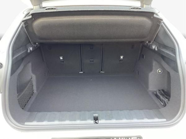 BMW iX2 xDrive30 , 5-türig (Strom)