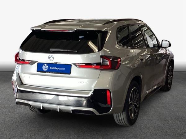 BMW iX1 xDrive30 M Sportpaket , 5-türig (Strom)