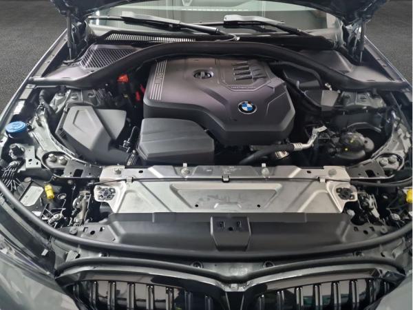 BMW 320 320i Touring Aut. , 5-türig