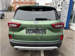 Ford Kuga Titanium 150 PS Schalter * Sofort Verfügbar*