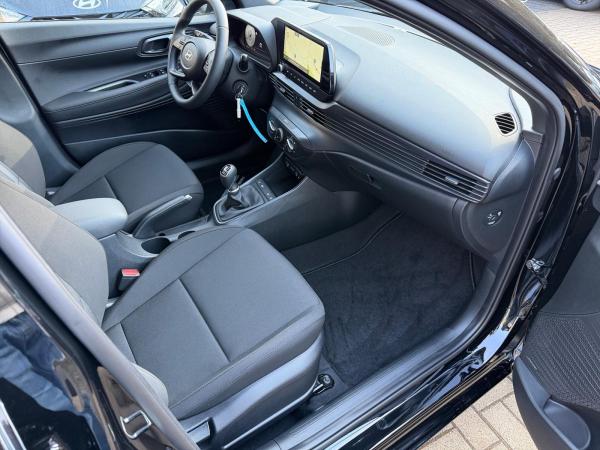 Hyundai i20 1.0 T-GDI 90 PS MT Blackline, BOSE, VERFÜGBAR