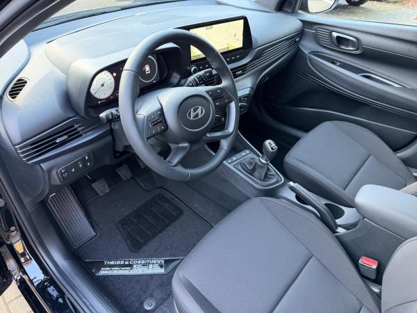 Hyundai i20 1.0 T-GDI 90 PS MT Blackline, BOSE, VERFÜGBAR