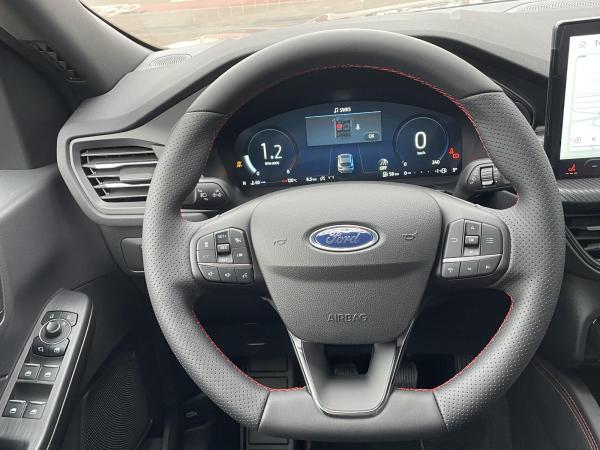 Ford Kuga ST-Line 150 PS Schalter * Sofort Verfügbar*