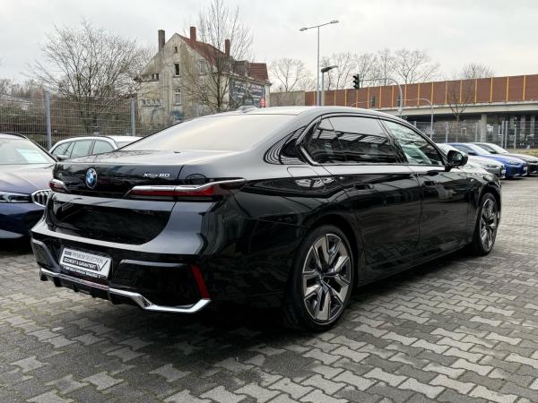 BMW i7 xDrive60 M Sport //AHK Leas.ab EUR 999,-inkl.