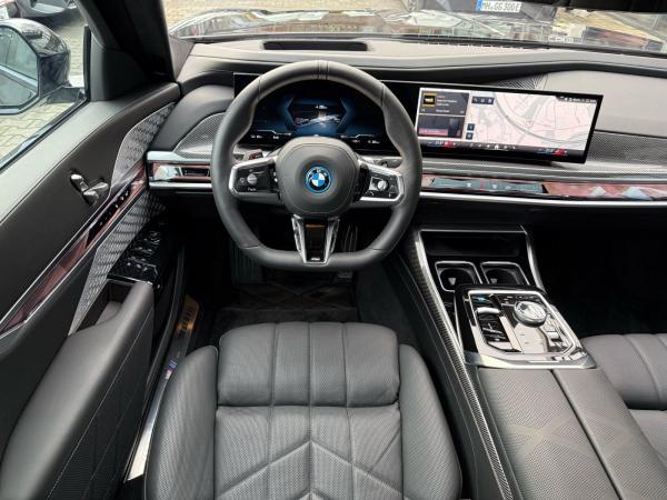 BMW i7 xDrive60 M Sport //AHK Leas.ab EUR 999,-inkl.