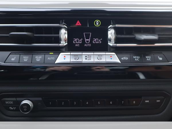 BMW Z4 sDrive30i Head-Up/HiFi/ACC/RFK/elektr.Sitz/DrivingAss./Lenkradhzg.