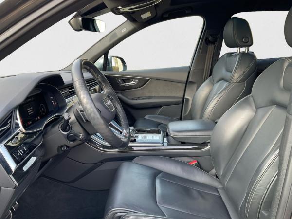 Audi Q7 50 TDI S line quattro 7-Sitzer LASER PANO 360