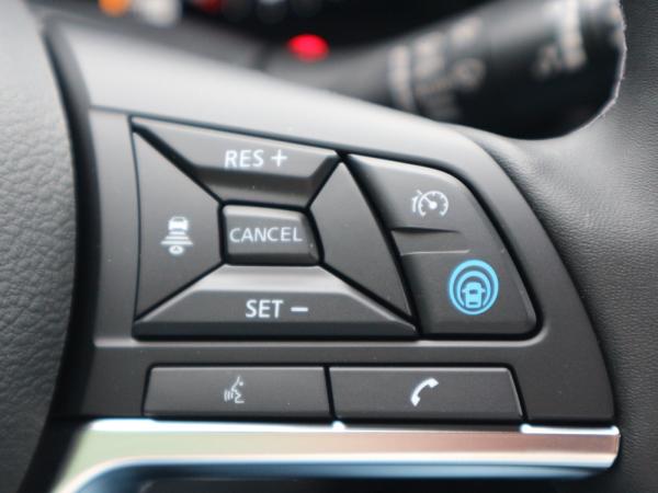 Nissan Juke JUKE TEKNA 1.6 HYBRID 4AMT ACC+LED+Navi+SHZ+360