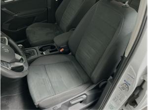 Volkswagen Touran 2.0 TDI DSG Comfortline ACC AHK LED Navi Volkswagen Touran 2.0 TDI DSG Comfortline ACC AHK LED Navi
