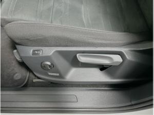 Volkswagen Touran 2.0 TDI DSG Comfortline ACC AHK LED Navi Volkswagen Touran 2.0 TDI DSG Comfortline ACC AHK LED Navi