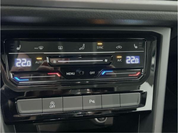 Volkswagen Touran 2.0 TDI DSG Comfortline ACC AHK LED Navi