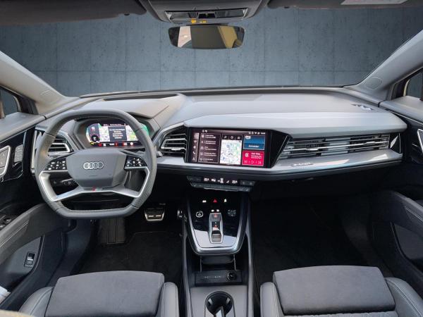 Audi Q4 e-tron Sportback 40   ⇒ AHK   ⇒ S-LINE   ⇒ Glasdach   ⇒ HUD