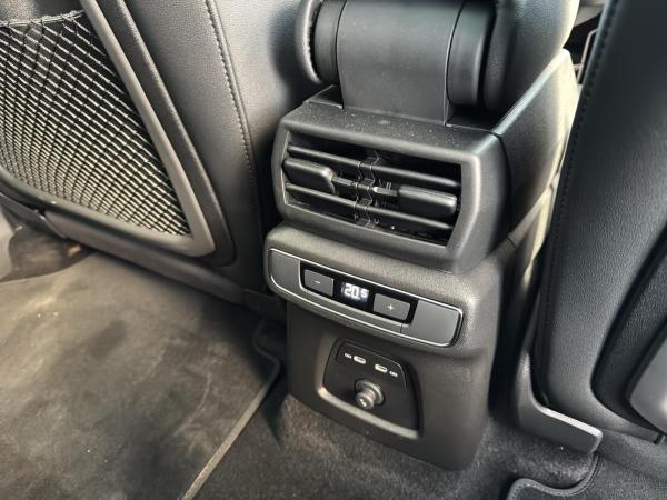 Audi Q4 e-tron Sportback 40   ⇒ AHK   ⇒ S-LINE   ⇒ Glasdach   ⇒ HUD