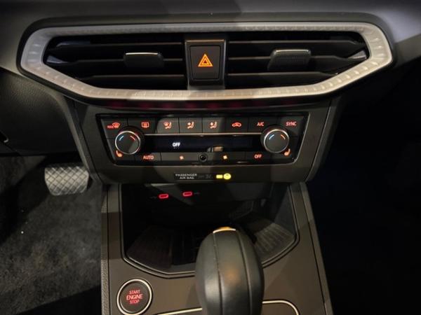 Seat Ibiza Xcellence 1.0 TSI DSG Voll-LED,Navi,Einparkhilfe,Rückfahrkamera