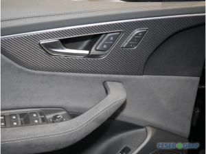 Audi RS Q8 SUV performance tiptronic