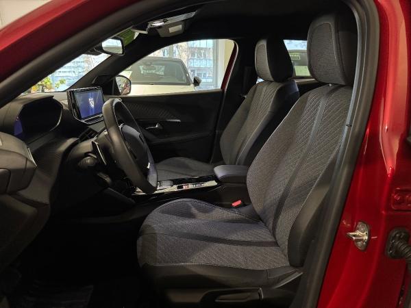 Peugeot 2008 1.2 PureTech 130 Allure LED+SHZ+KlimaA+PDC