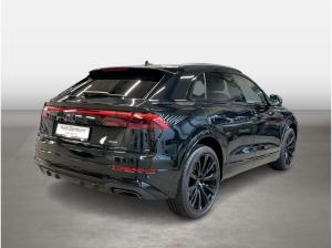 Audi Q8 SUV S line business TFSI e quattro tiptronic