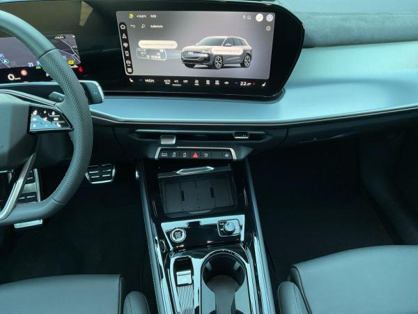 Audi Q3 TFSI quattro TECH PRO MATRIX HUD 360° 19"WKR