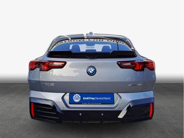 BMW iX2 xDrive30 , 5-türig (Strom)